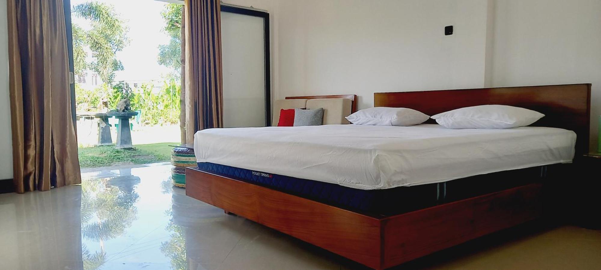 Inang Amang Homestay Labuan Bajo Exterior foto